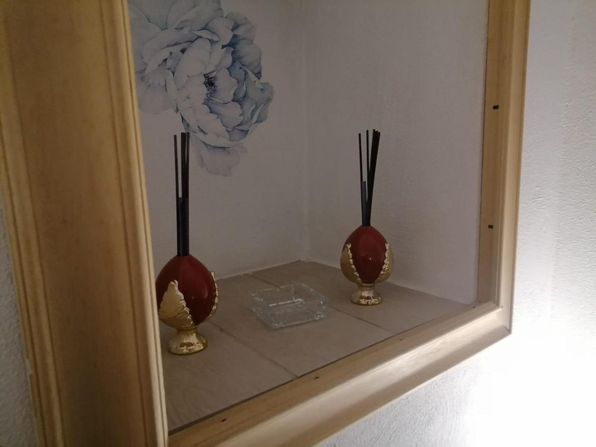 Tinnyhouse Neapol Zewnętrze zdjęcie