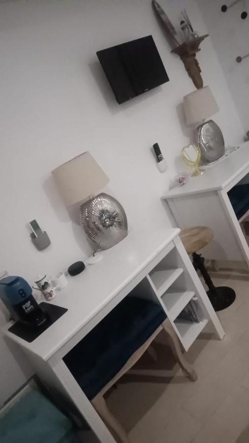 Tinnyhouse Neapol Zewnętrze zdjęcie
