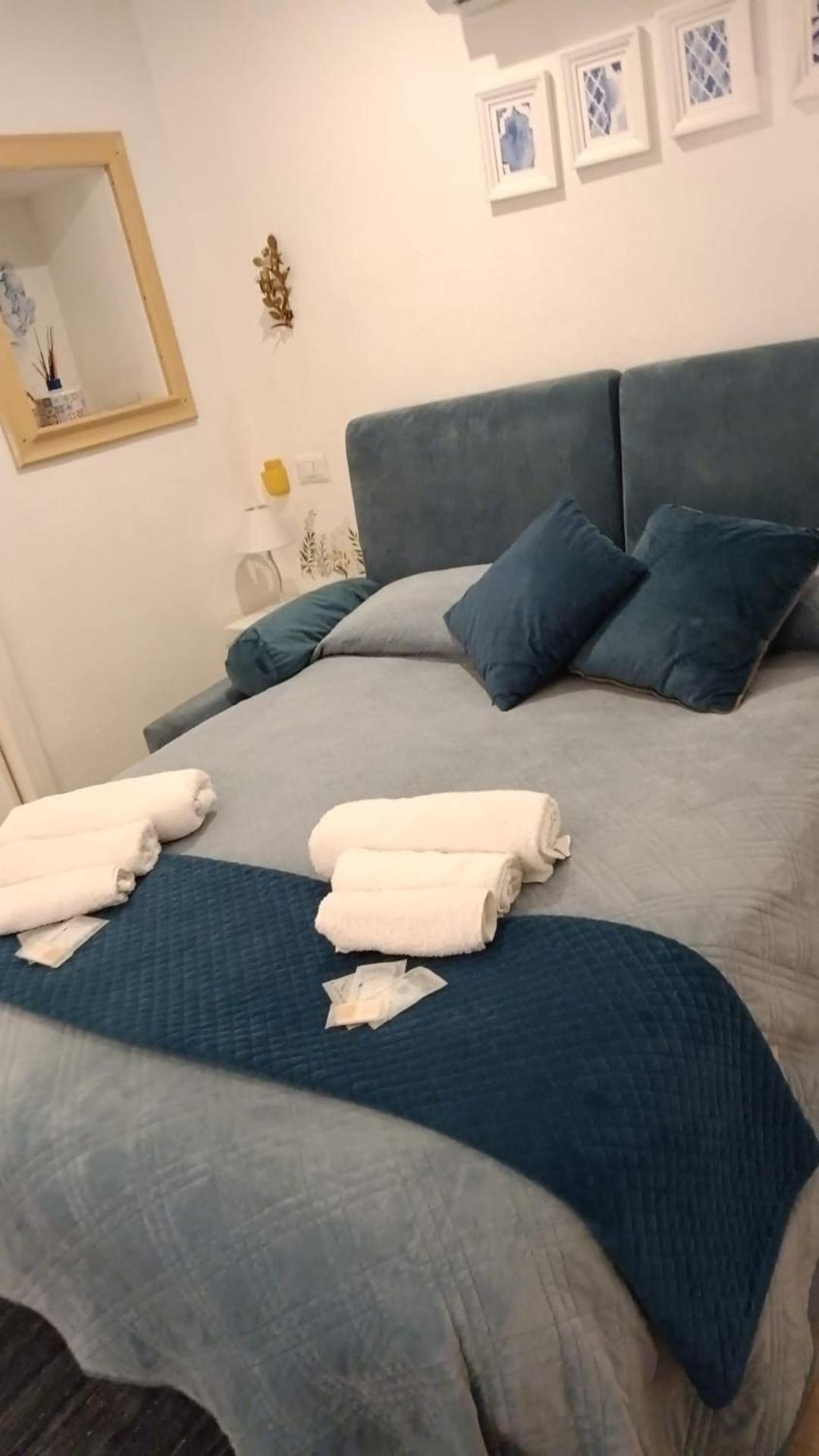 Tinnyhouse Neapol Zewnętrze zdjęcie
